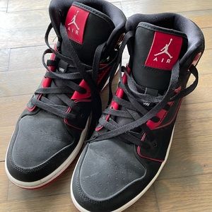 Jordan Nike XC like new sneakers
